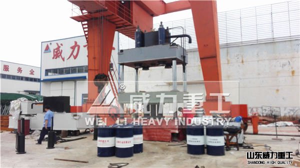 油壓機廠家加工生產(chǎn)現(xiàn)場